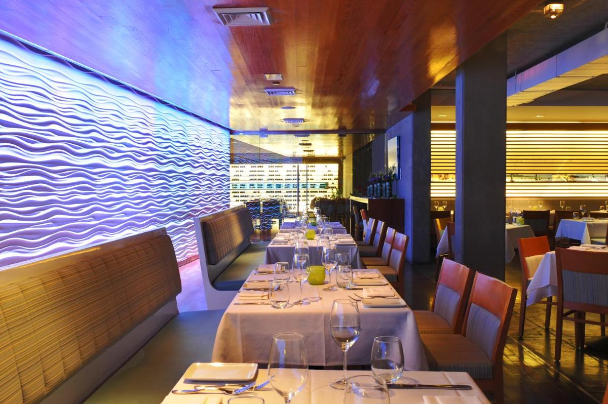 Tower 23 Hotel - Housity