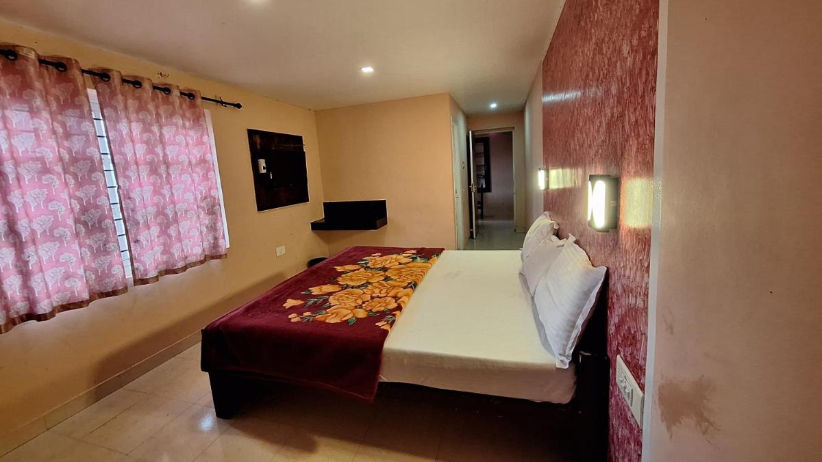Seven Hill Guest House - Housity