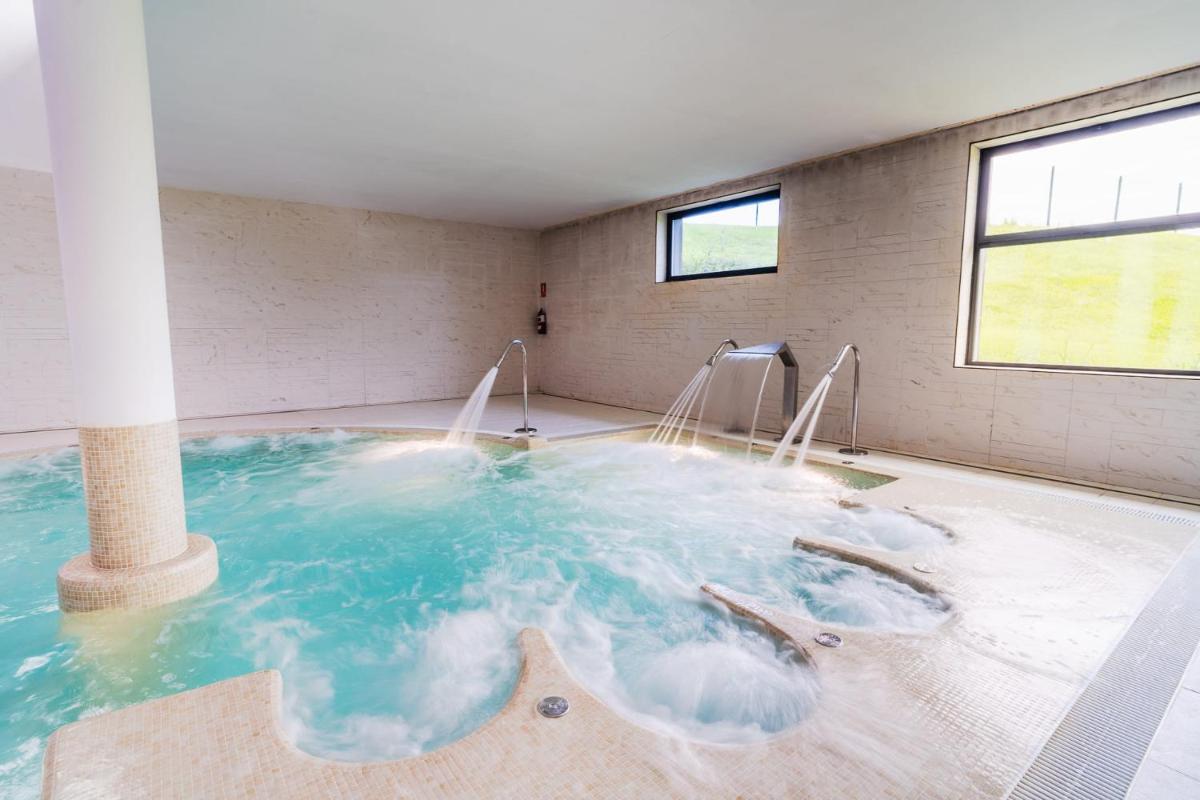 Imagen de la galería de URH Hotel Spa Zen Balagares, en Overo