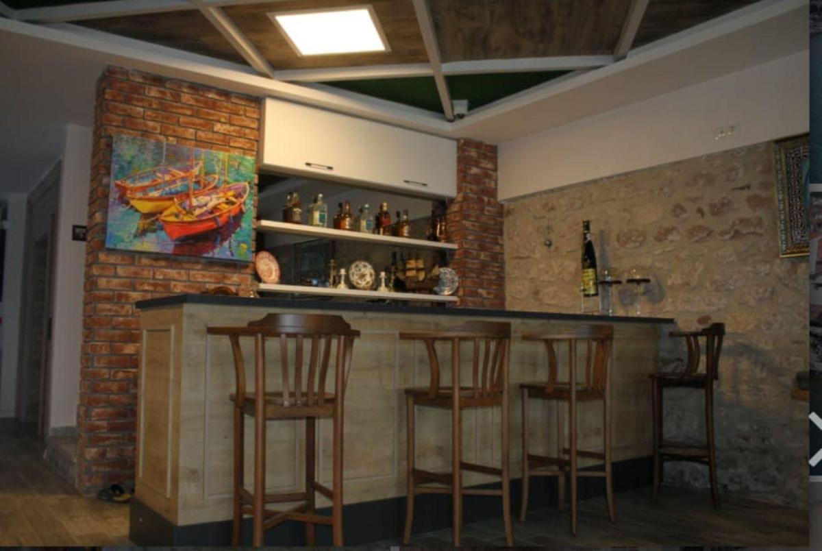 Ayvalik Cihan Otel - Housity
