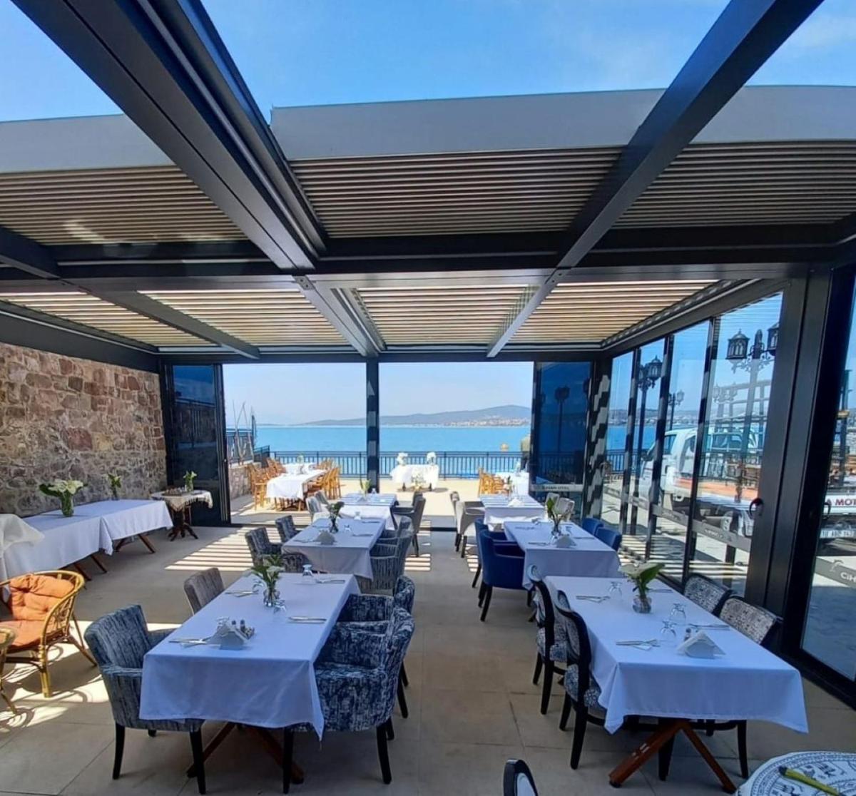 Ayvalik Cihan Otel - Housity