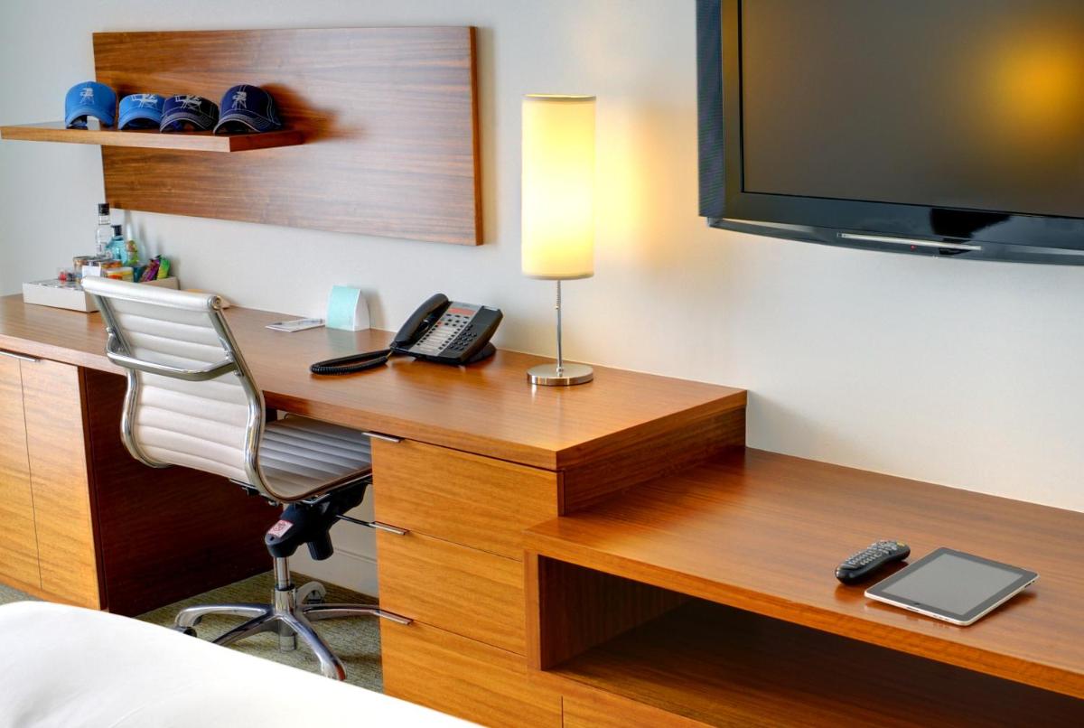 Tower 23 Hotel - Housity