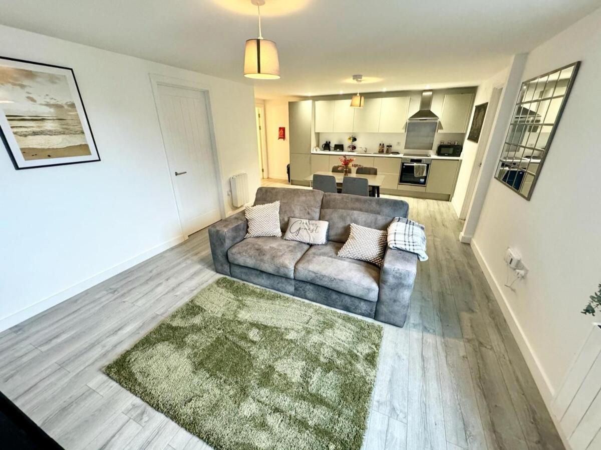 Stunning 2 bedroom apartment in Billingham! - Housity