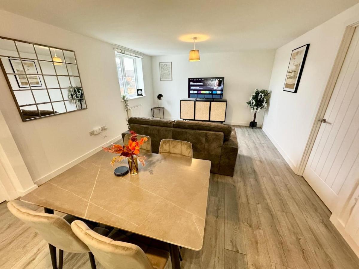 Stunning 2 bedroom apartment in Billingham! - Housity