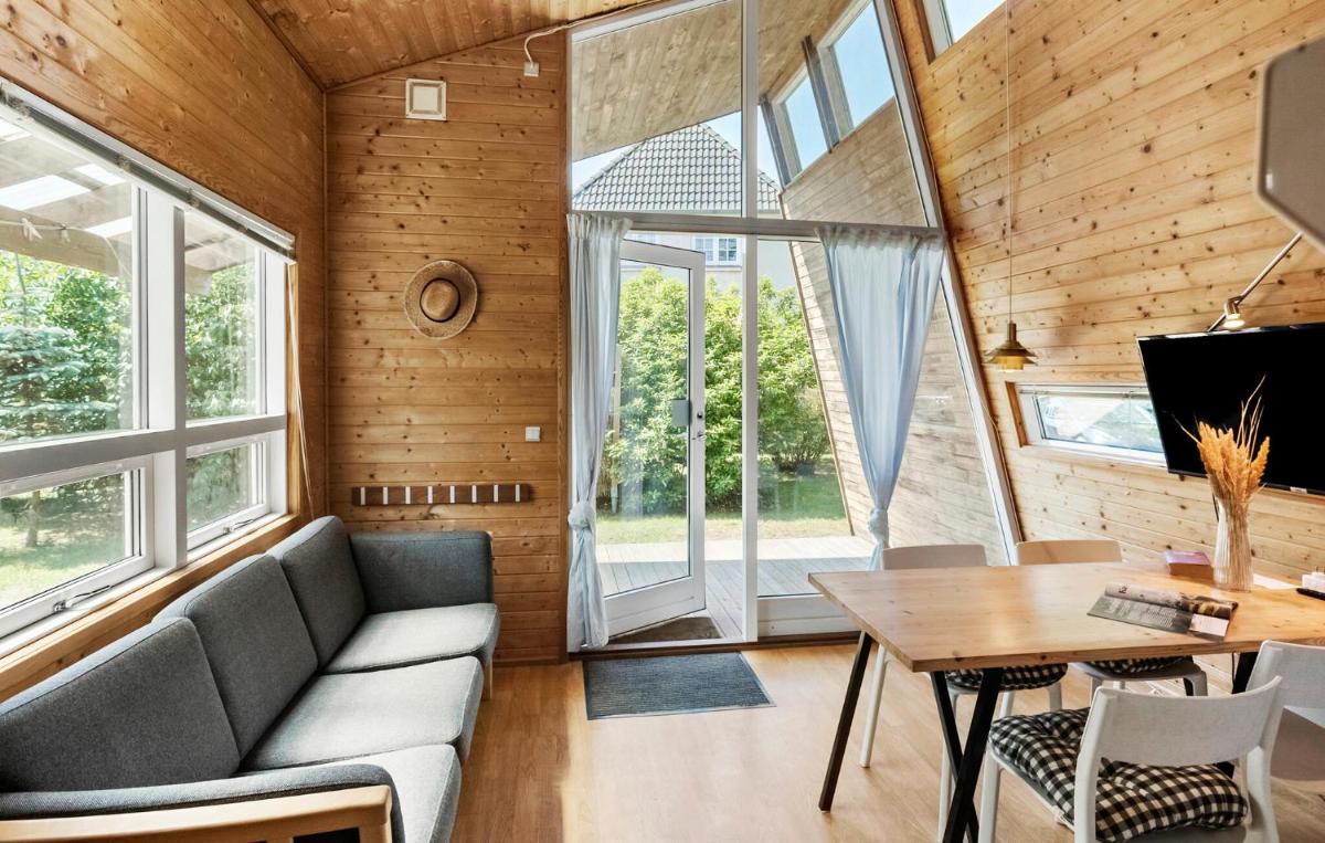 1 Bedroom Awesome Home In Væggerløse - Housity