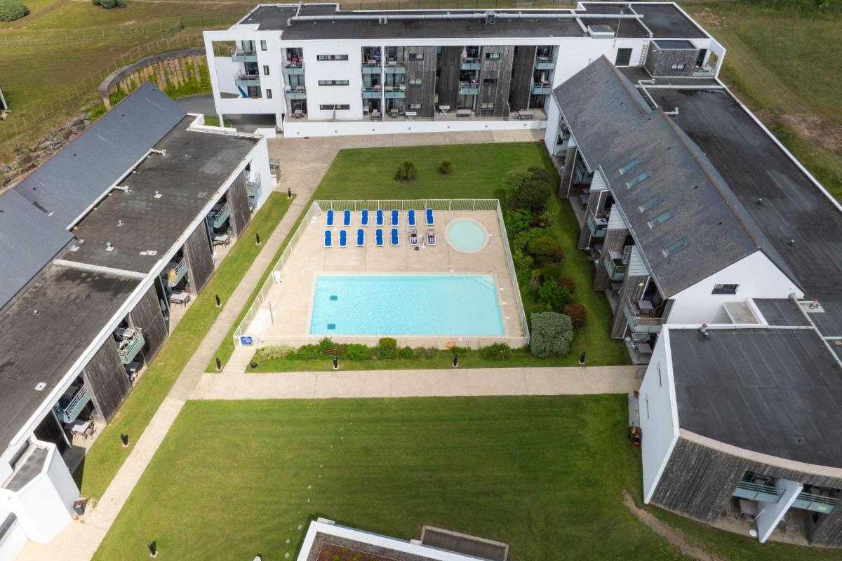 Piscine de l'établissement Résidence Odalys Fleur de Sel ou située à proximité