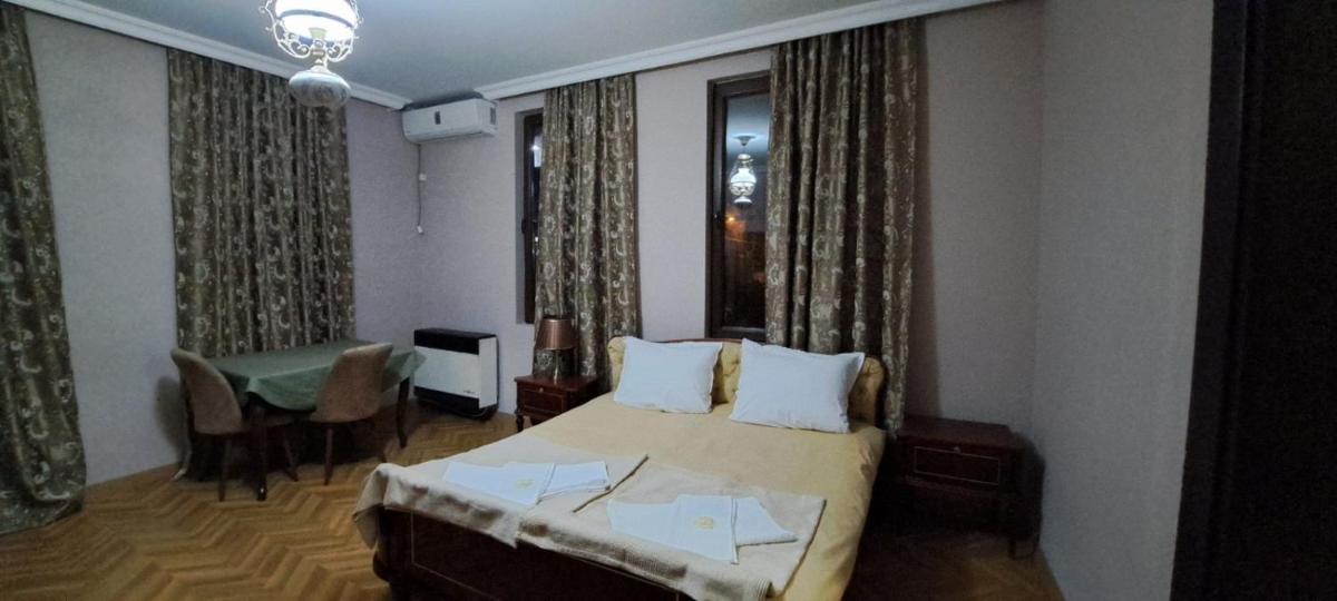 Sunny house Kobuleti - Housity