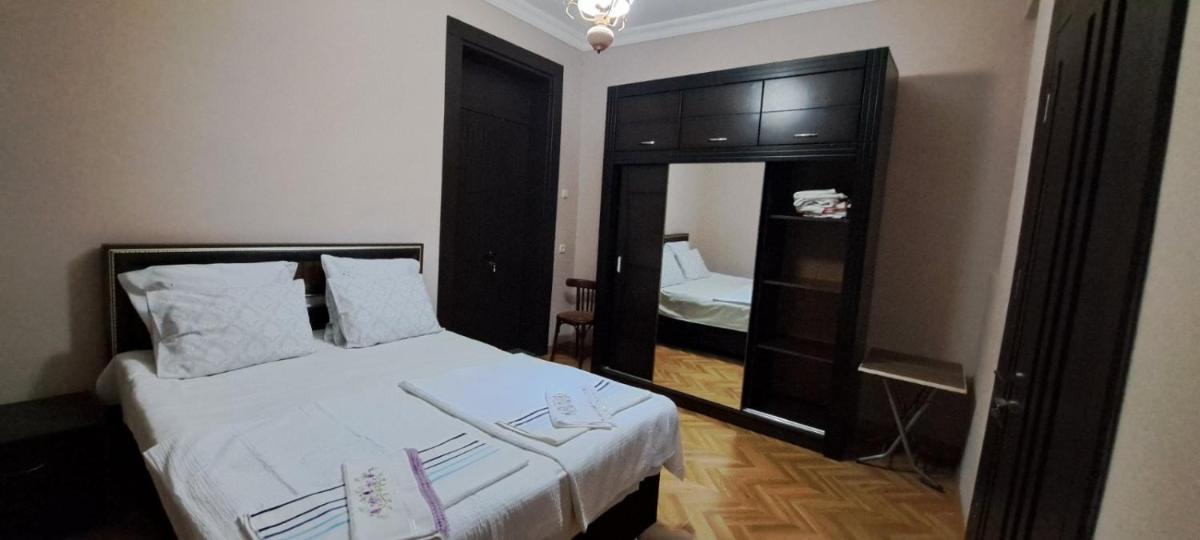 Sunny house Kobuleti - Housity
