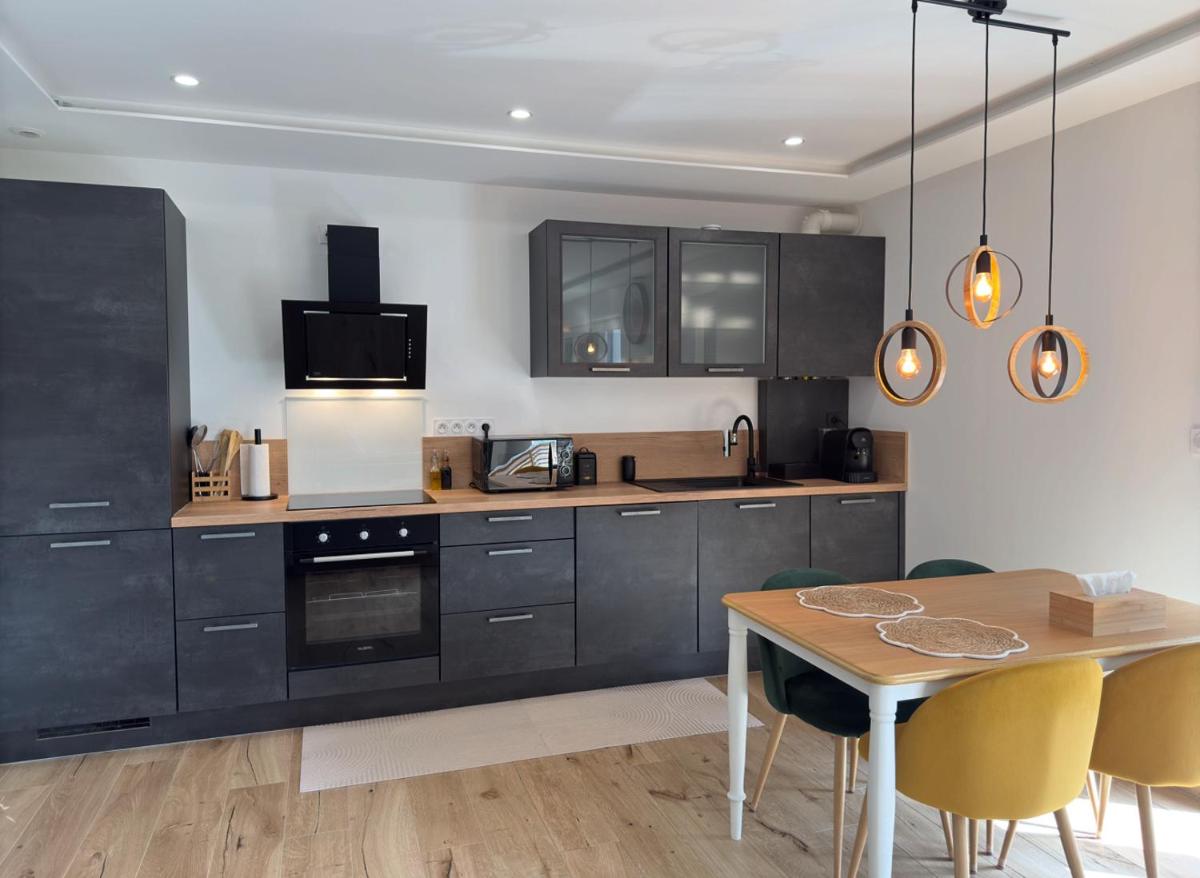 Zen&spa appartement avec jacuzzi et sauna privatif - Housity