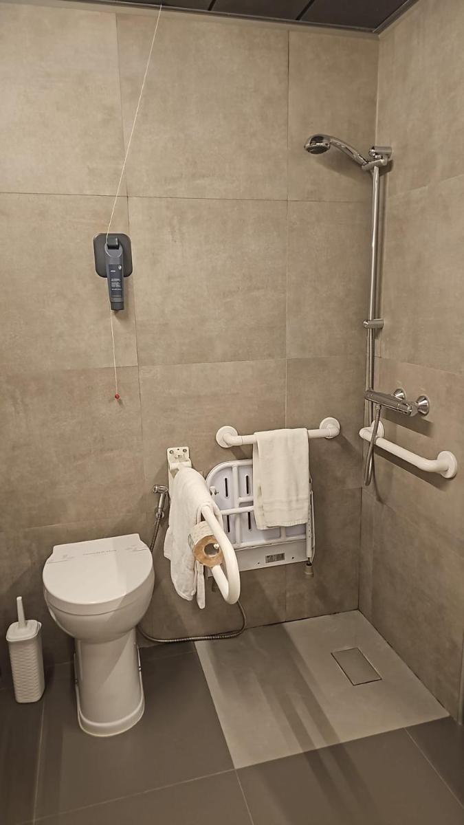 DC HOTEL INTERNATIONAL - Housity