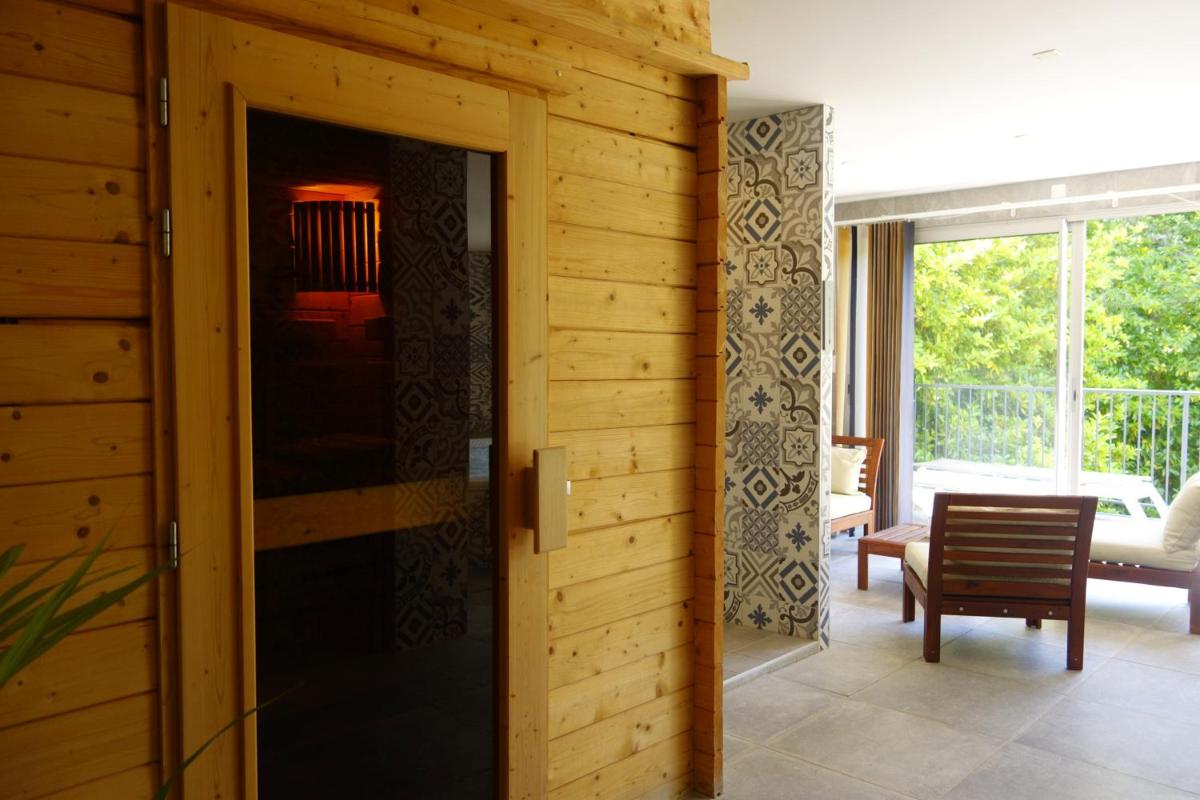 Photo de la galerie de l'établissement Hôtel La Ségalière Spa Bar, à Cajarc