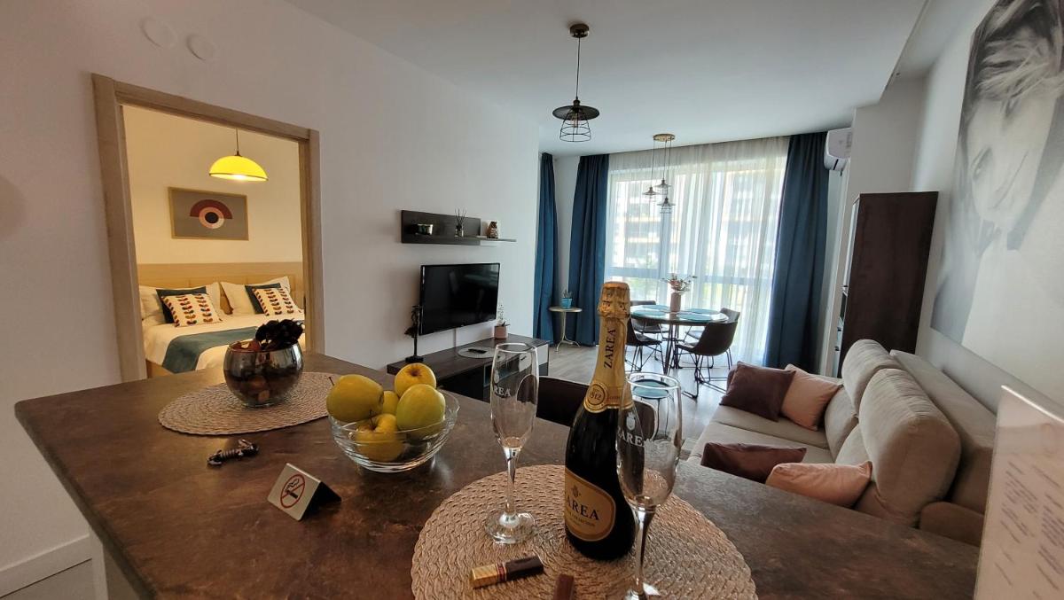 Adams Apartment Onix Blue - Housity