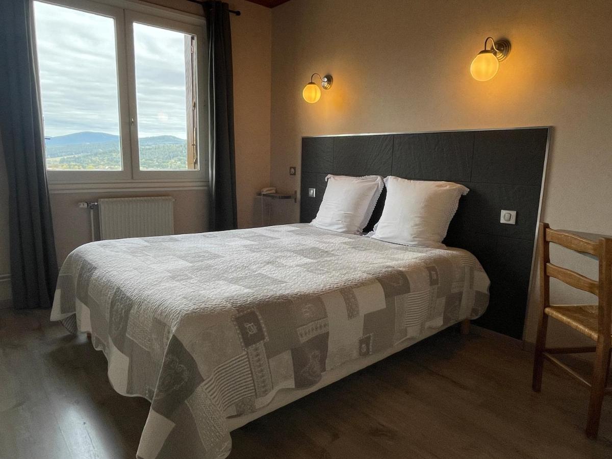 Logis Hotel Au Rendez-vous des Chasseurs - Housity