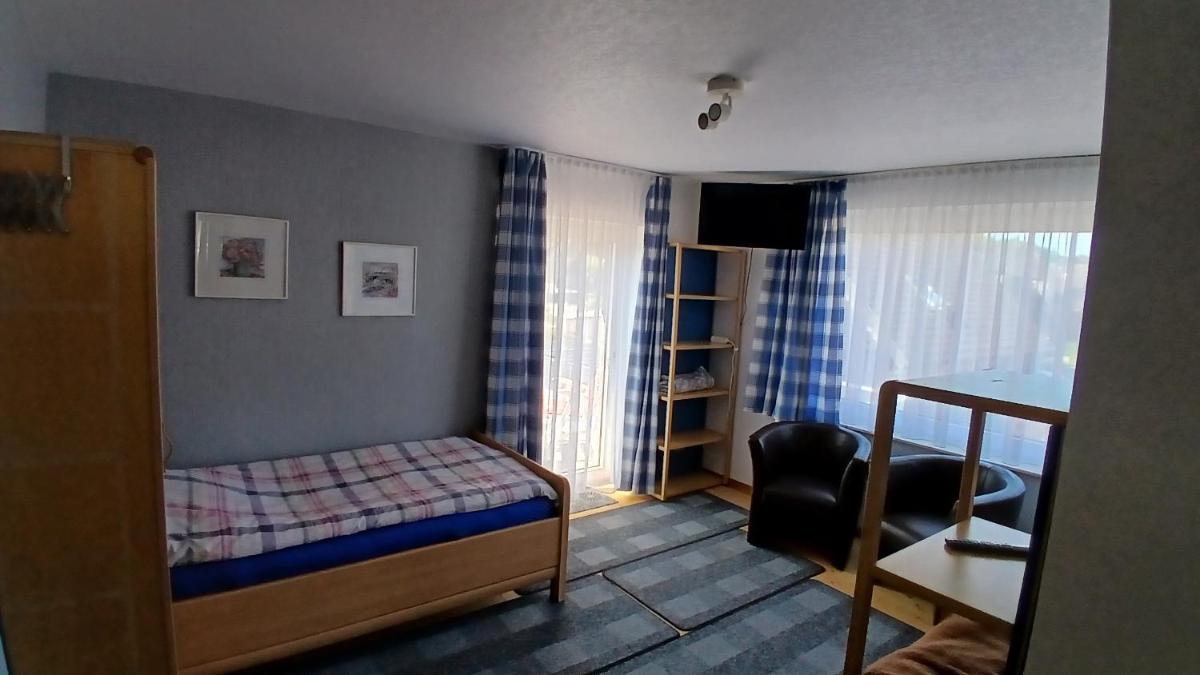 Monteurwohnung Christa im Gästehaus Westfalen im 1ten Obergeschoss - Housity