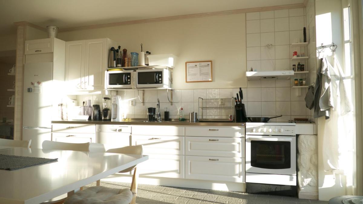 Låsta Gårdshotell - Housity