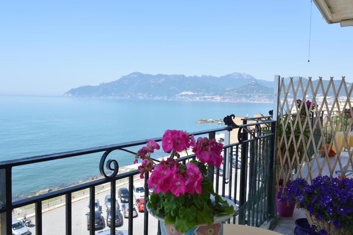 B&B Fronte Del Mare - Housity