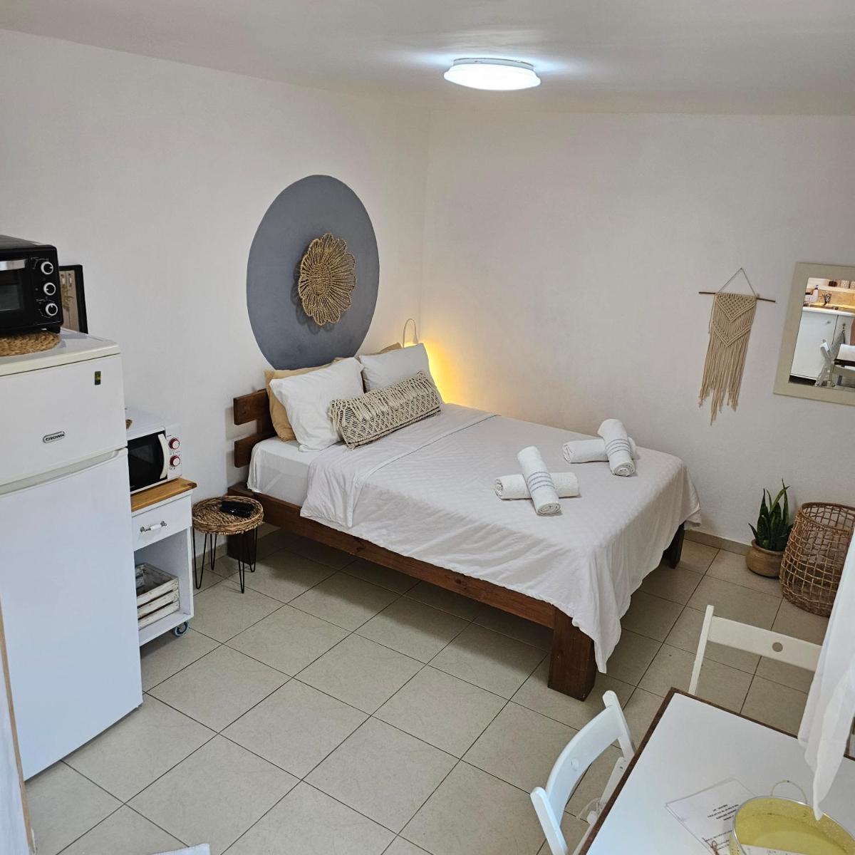 כרמונ'ס פטיו - Carmona's Patio - Housity