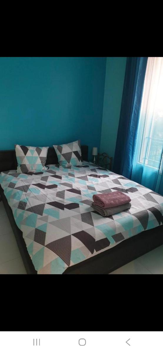 Royal - Liza's house - Hizvo