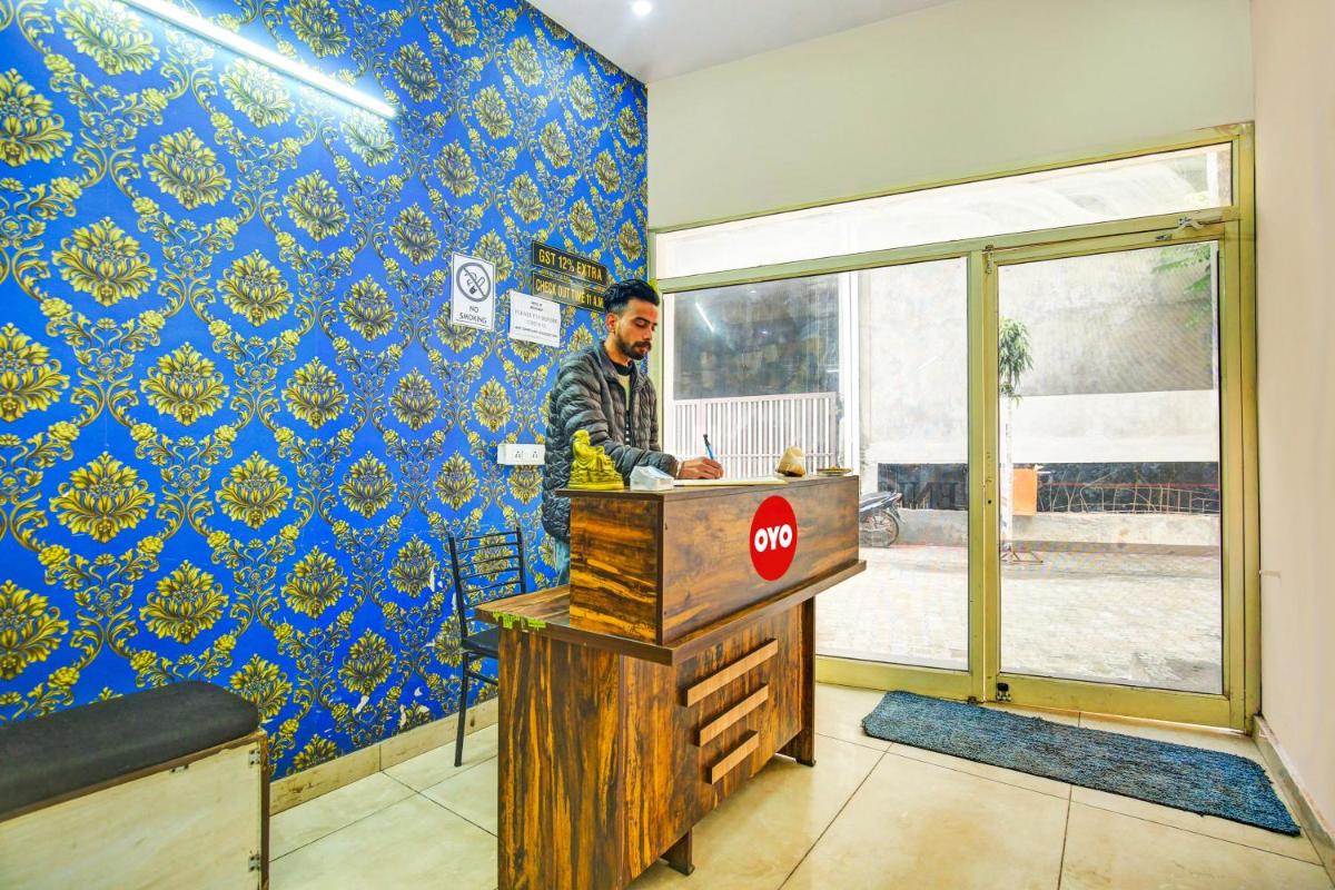 Hotel O S Residency - Housity