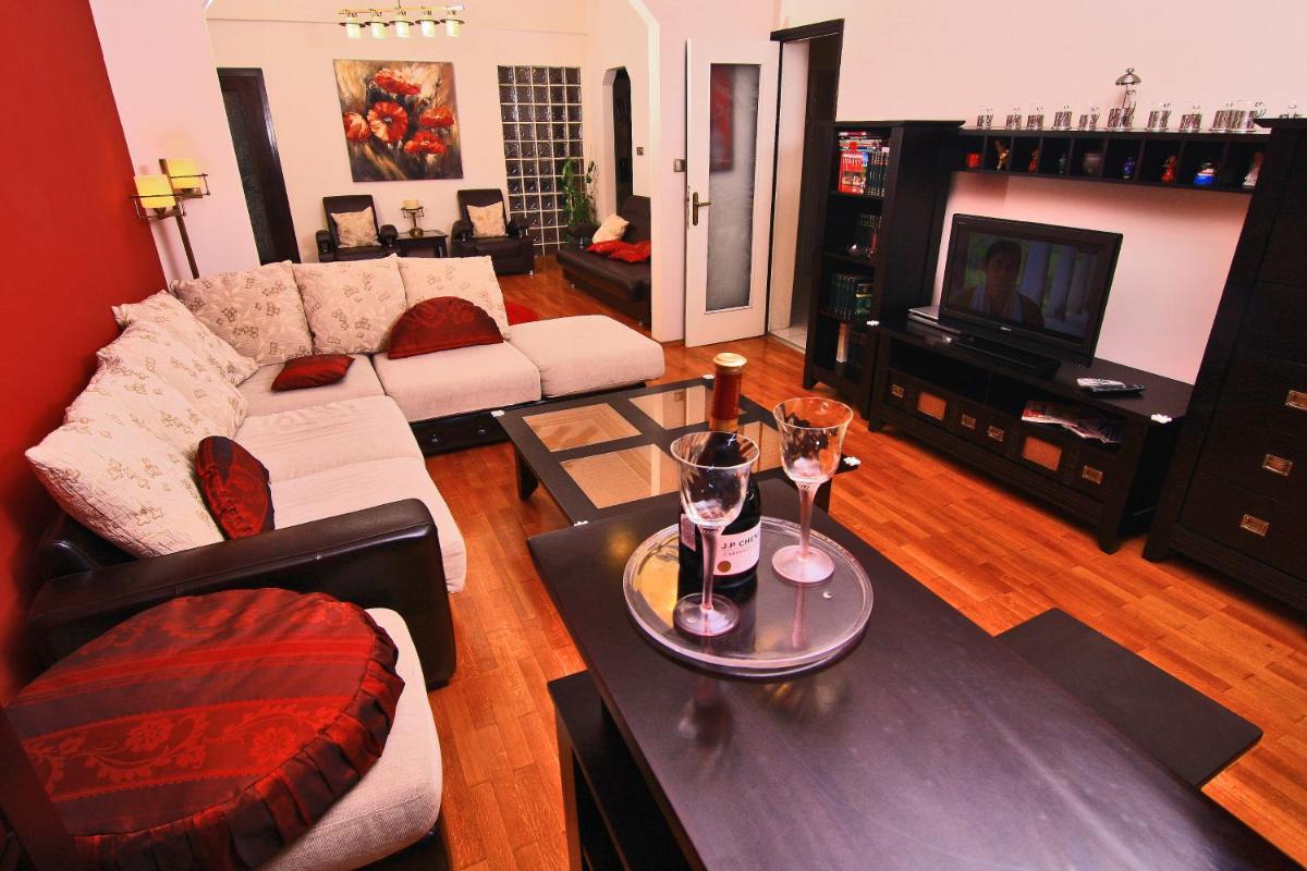 Suitetrails - Nirvana Accommodation