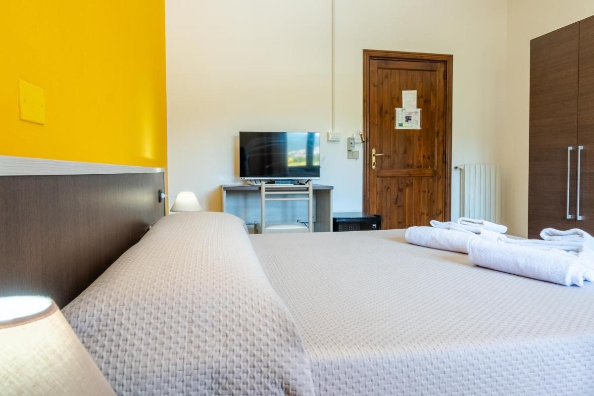 Hotel Marina - Housity