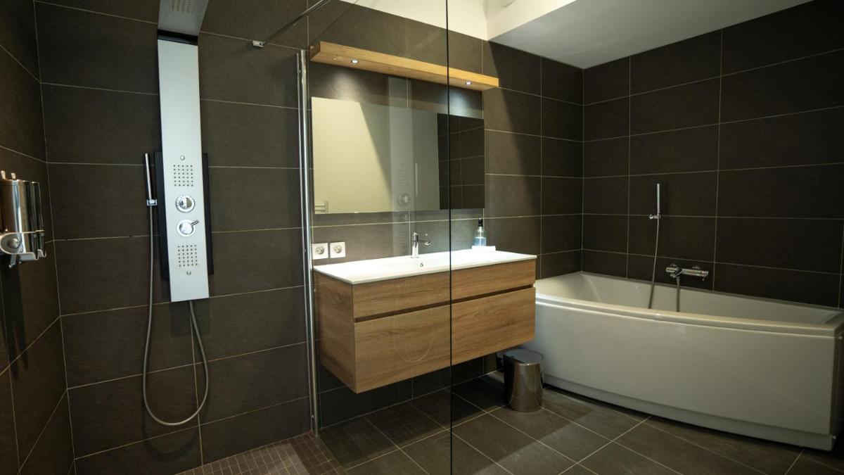 Salle de bains dans l'établissement Les Villas du Parc de la Chabotterie