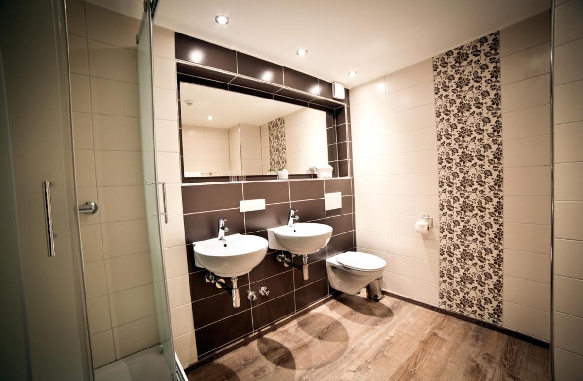 Hotel Gasthaus Roter Ochsen - Housity