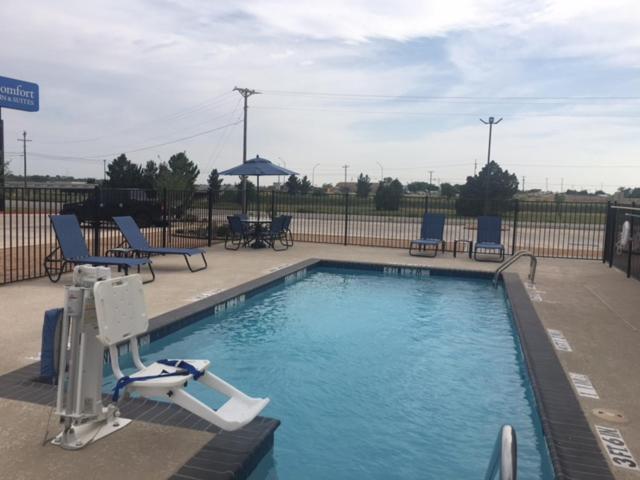 Comfort Inn & Suites Snyder - Housity