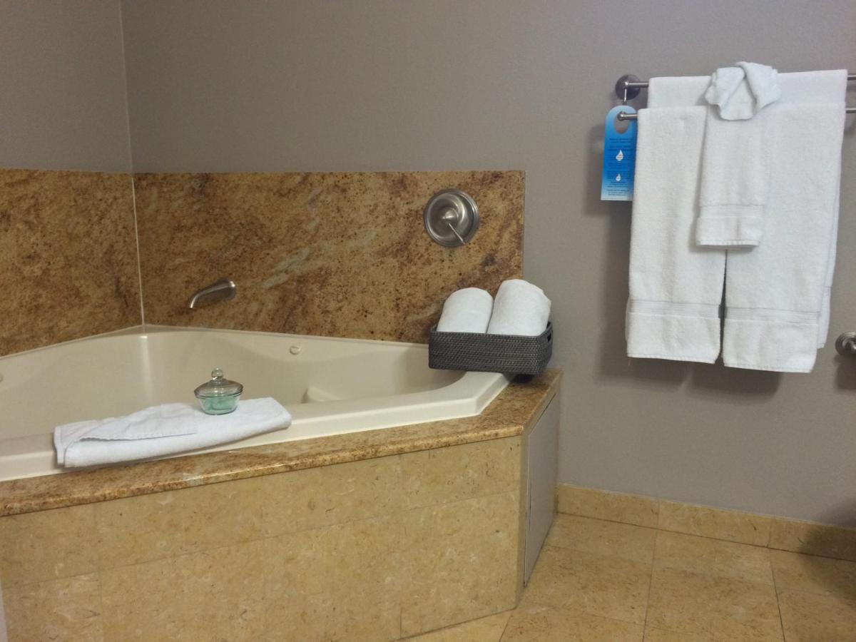 Bel Abri Napa Valley Inn - Housity