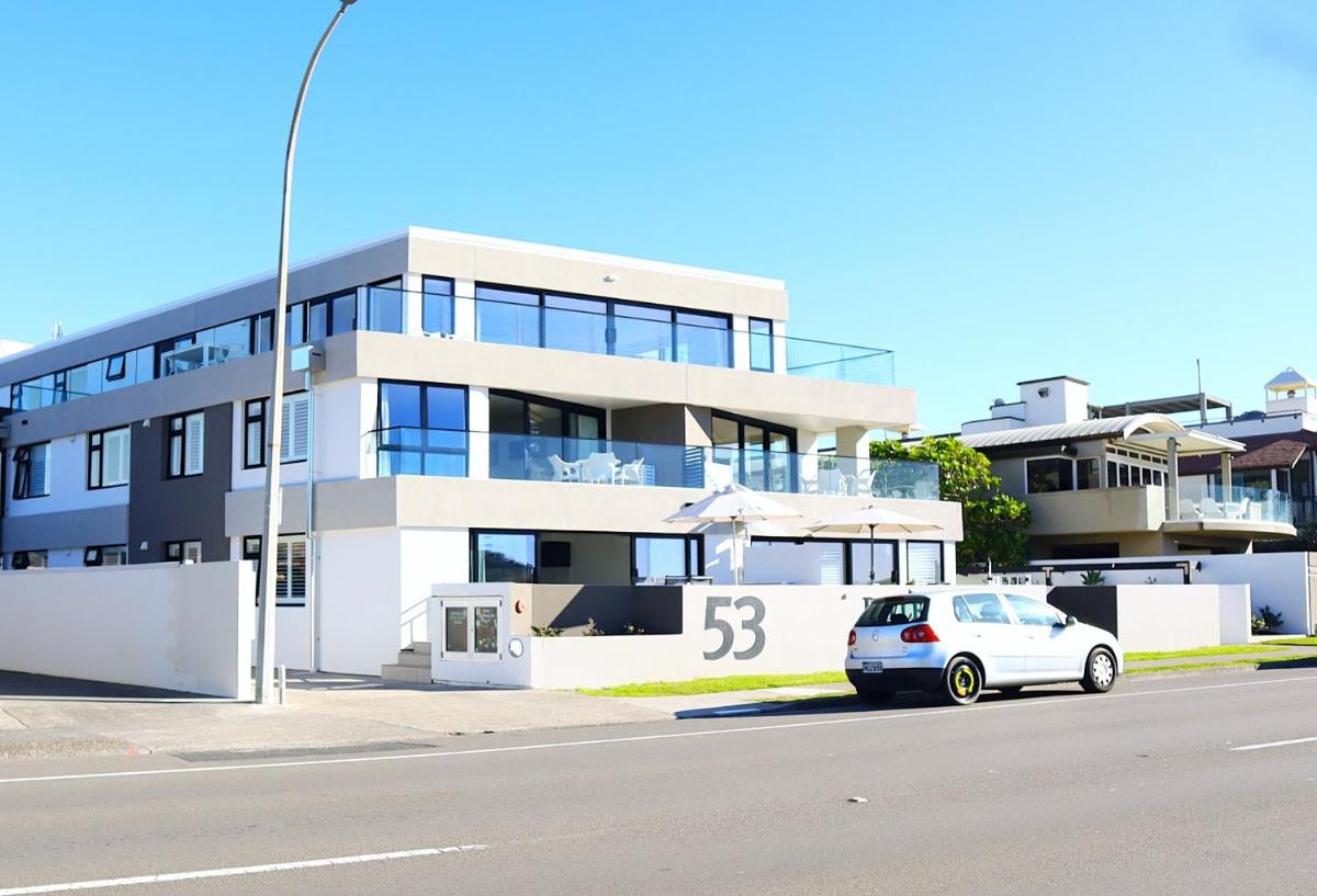 Belle Mer Beachfront Apartments - Self Serviced - Housity