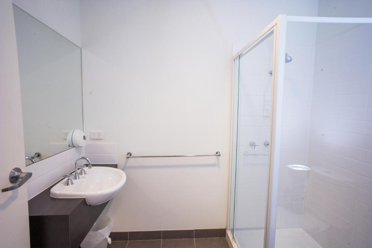 The Island Accommodation - Housity