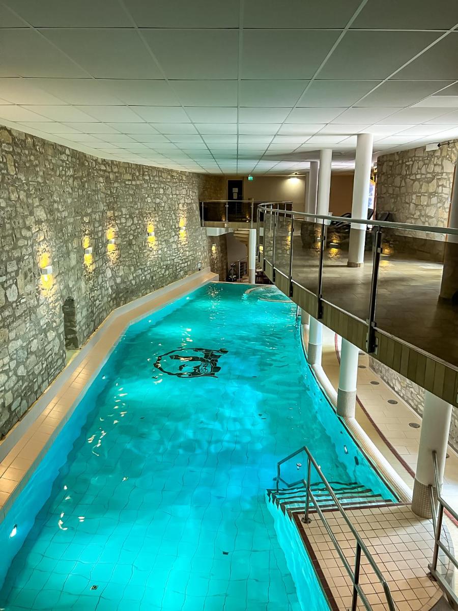 Hotel & Spa Wasserschloss Westerburg - Housity