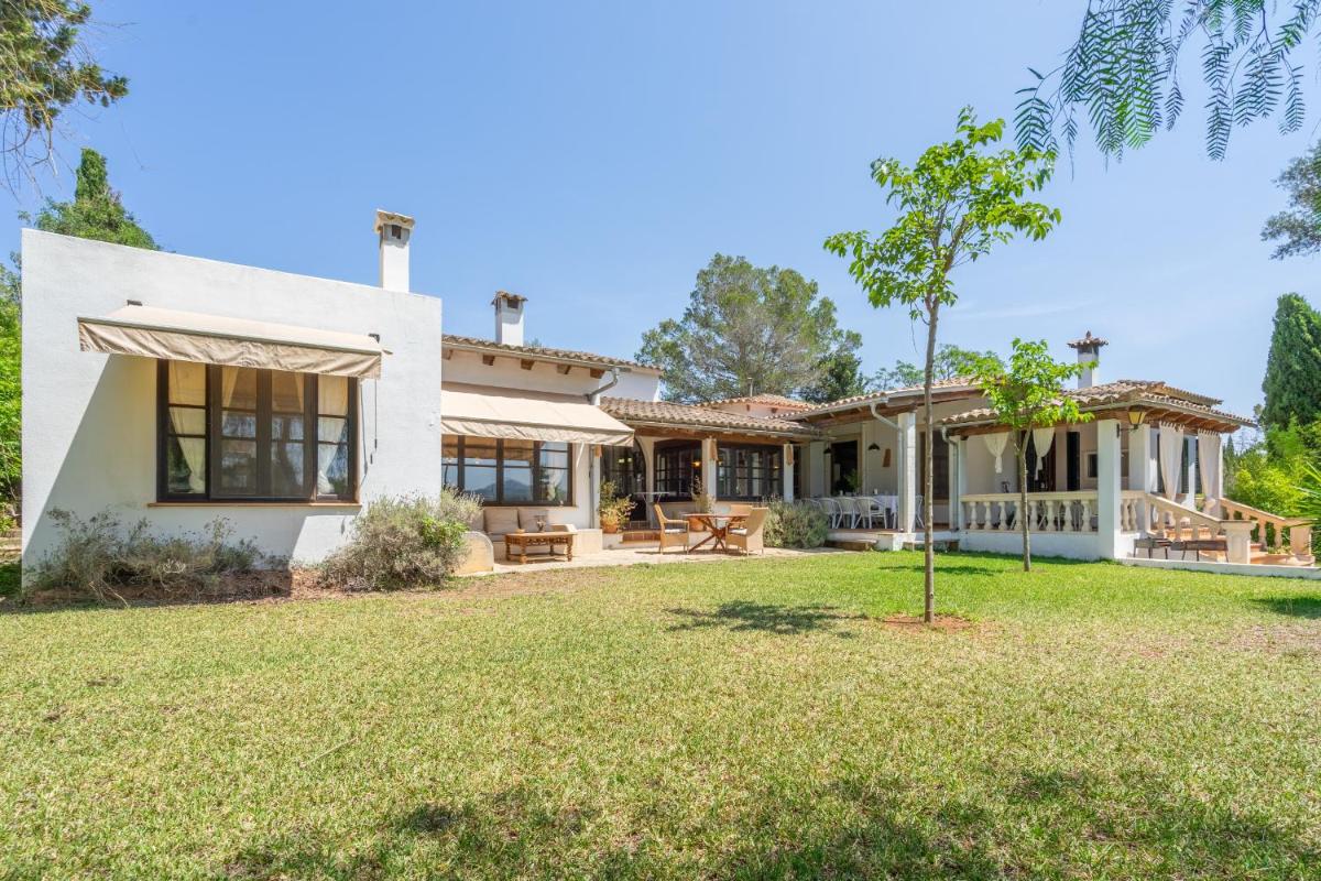 Ca na Tinta - Housity