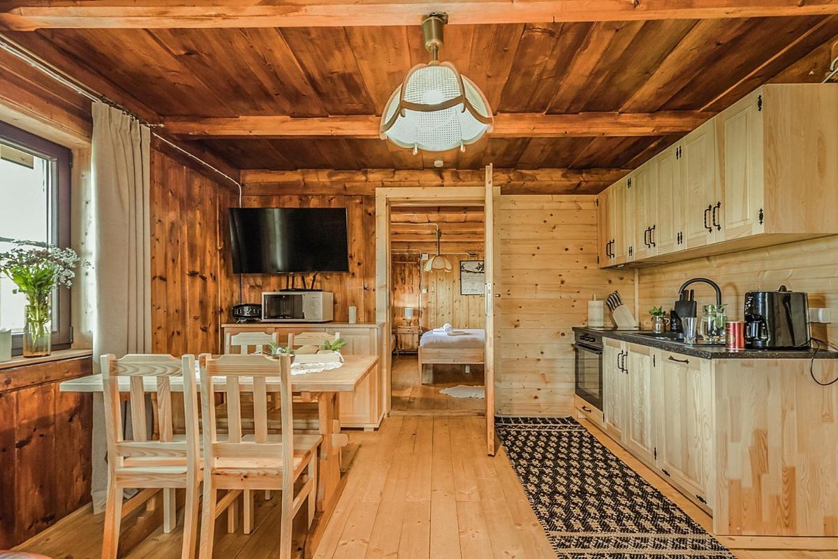 Villa Baranówka - Apartament #4 by ShortStayPoland - Housity
