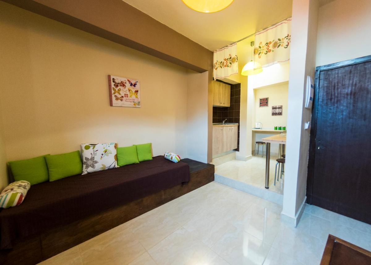 Zografos Apartments - Old Town - Housity