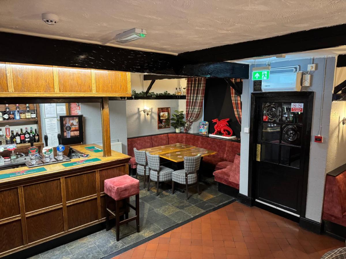 The Drovers Arms Hotel - Housity