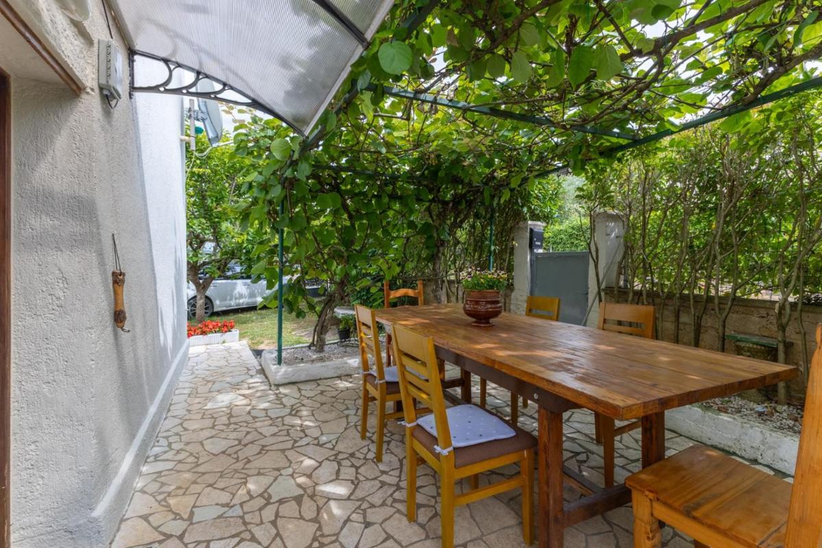 Holiday House Manuel in Tar - Housity