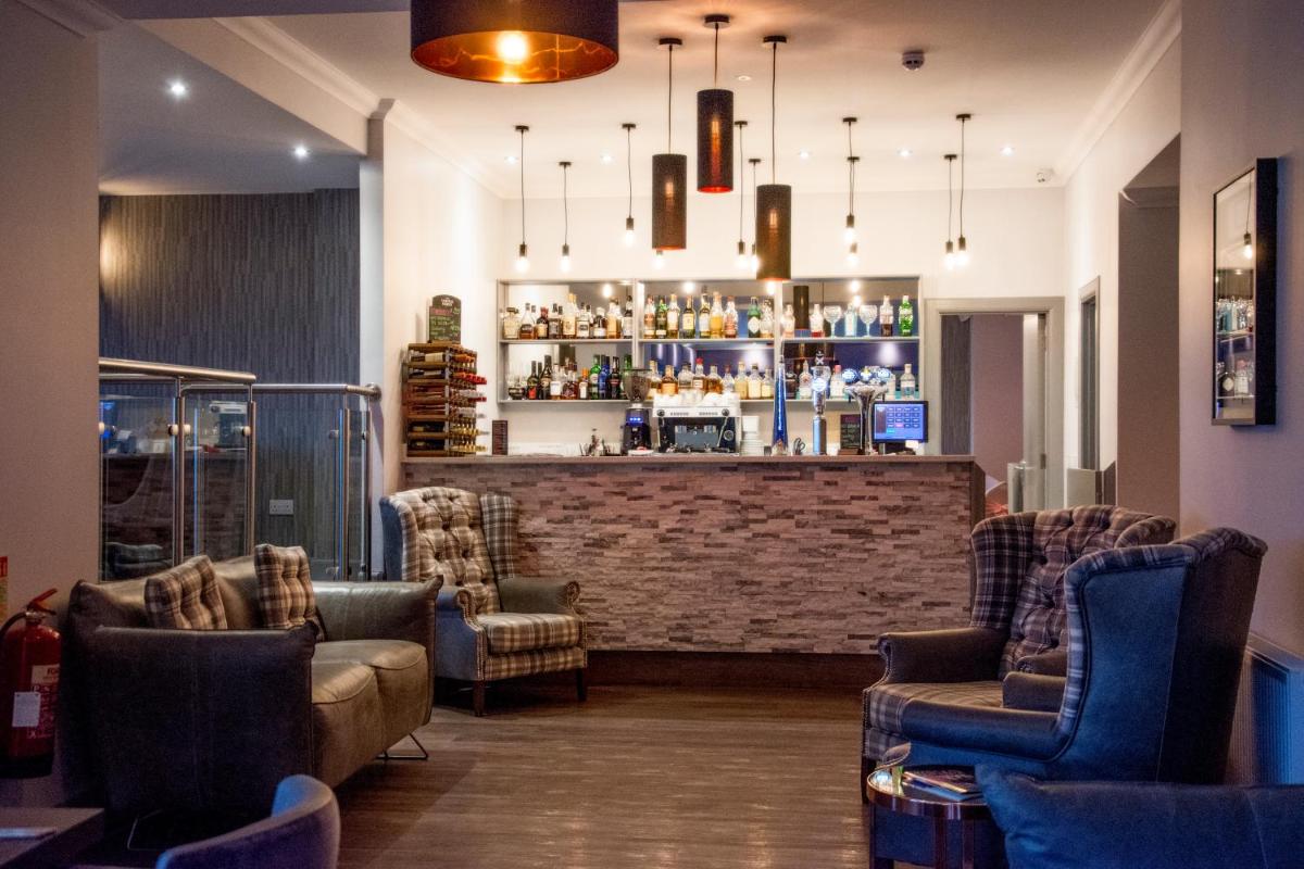 The Knowes Hotel & Restaurant - Housity