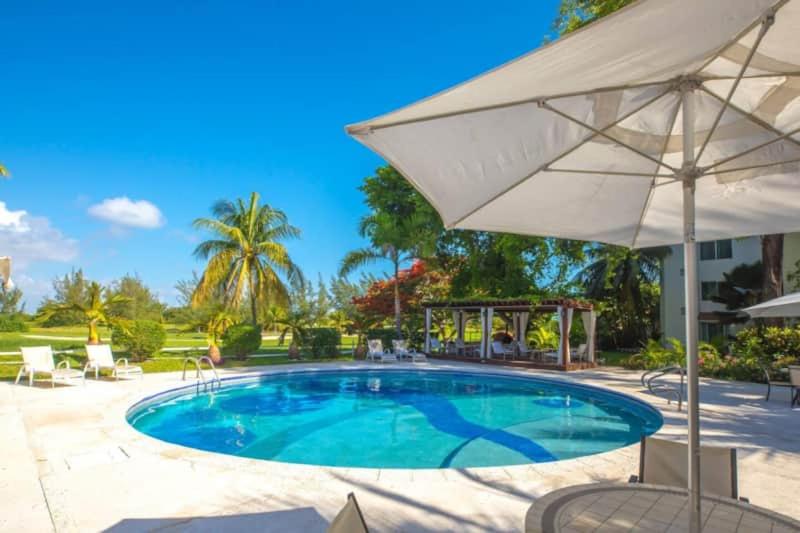 Las Gaviotas Hotel and Suites - Housity