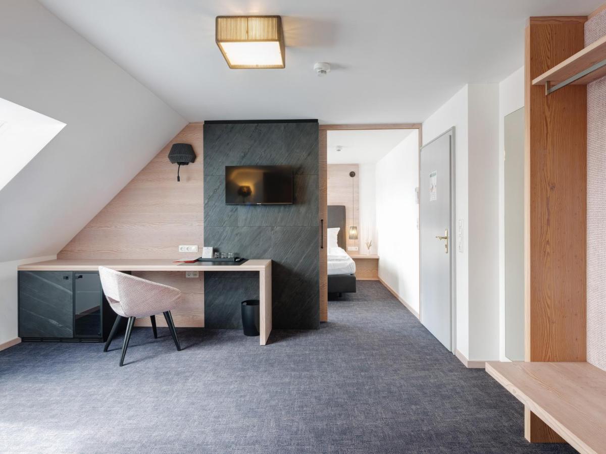 Gasthaus & Hotel "Zum Boarn" - Housity