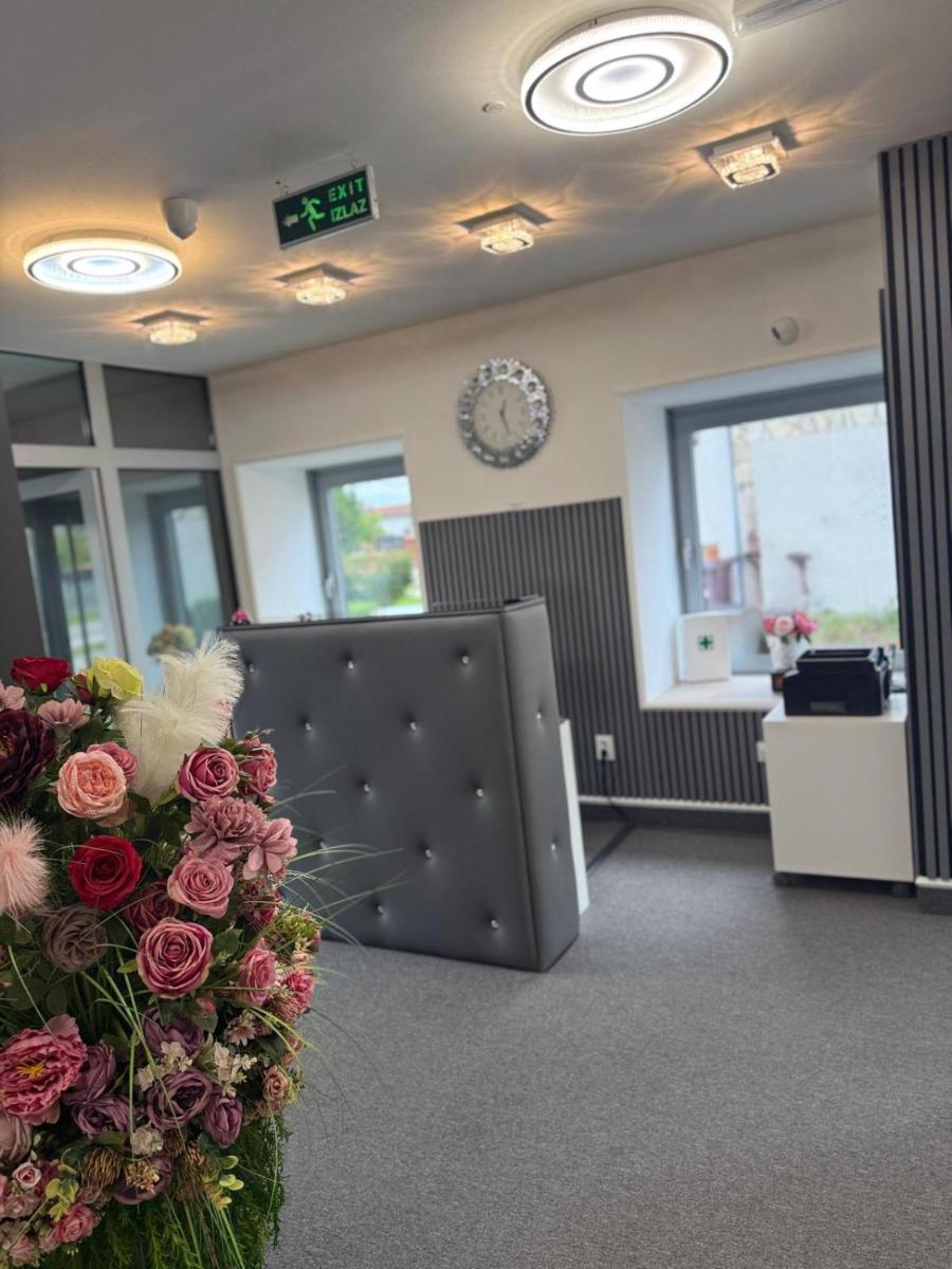 Alsago Lux - Housity