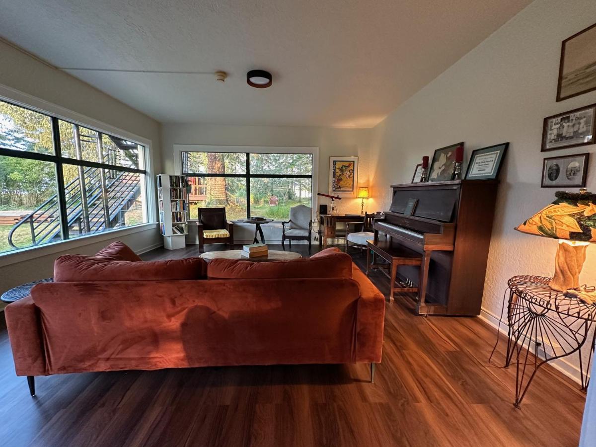 Moby Dick Hotel - Housity