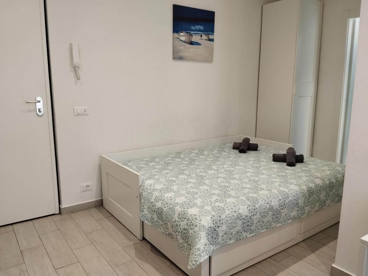 LAMBERTI Beach Apartment - 150 m from the sea - just renewed - WIFI - Housity