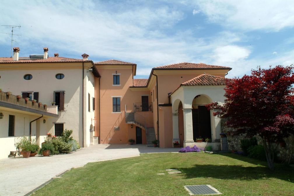 Agriturismo Grillo Iole Winery - Housity