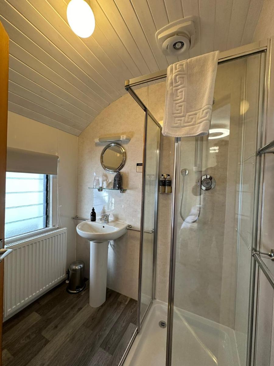 Guisachan Guesthouse - Housity
