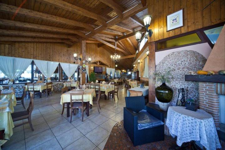 Hotel Happy Days - Housity