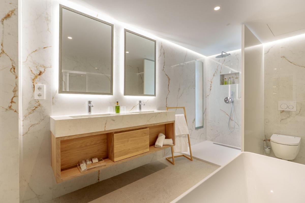 Un baño de Bellamar Hotel Beach & Spa