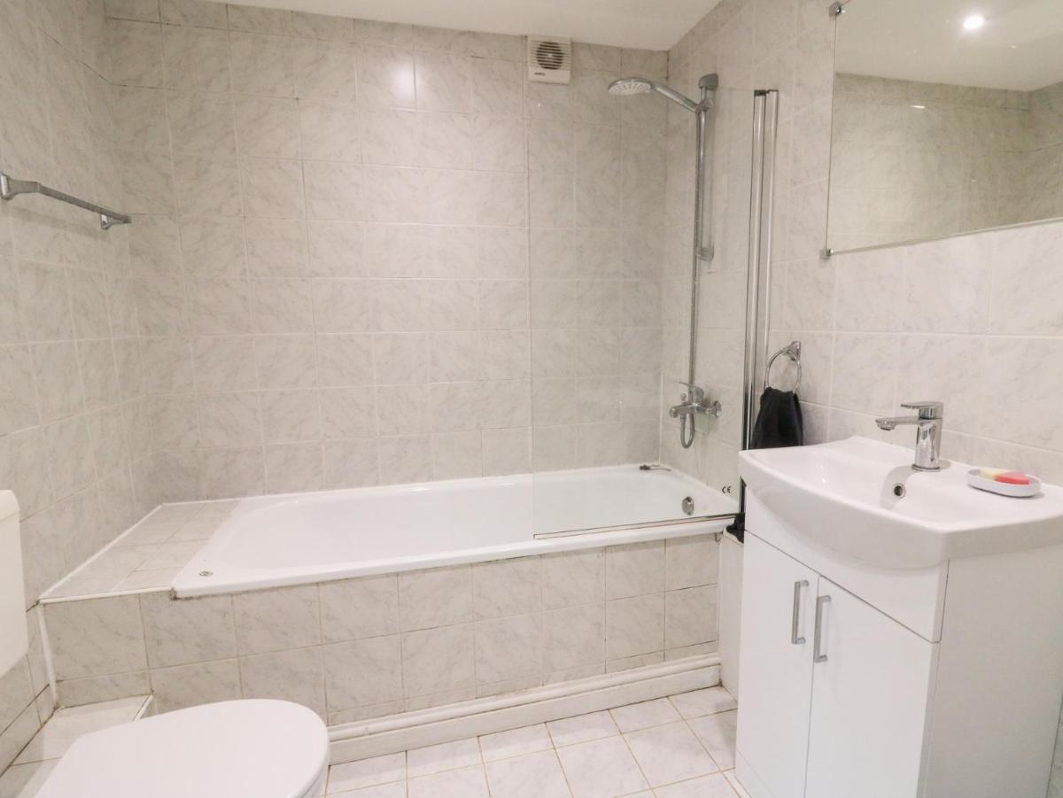 Garden Apartment - Housity
