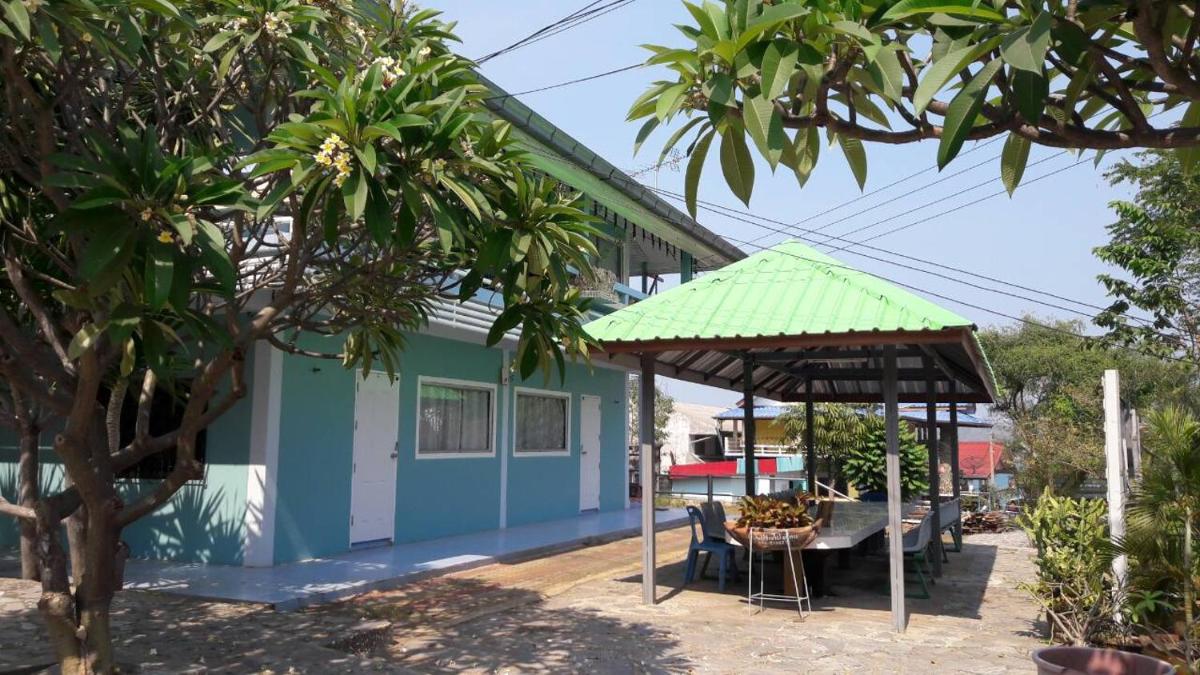 Rimtalay Resort Koh Si Chang - Housity
