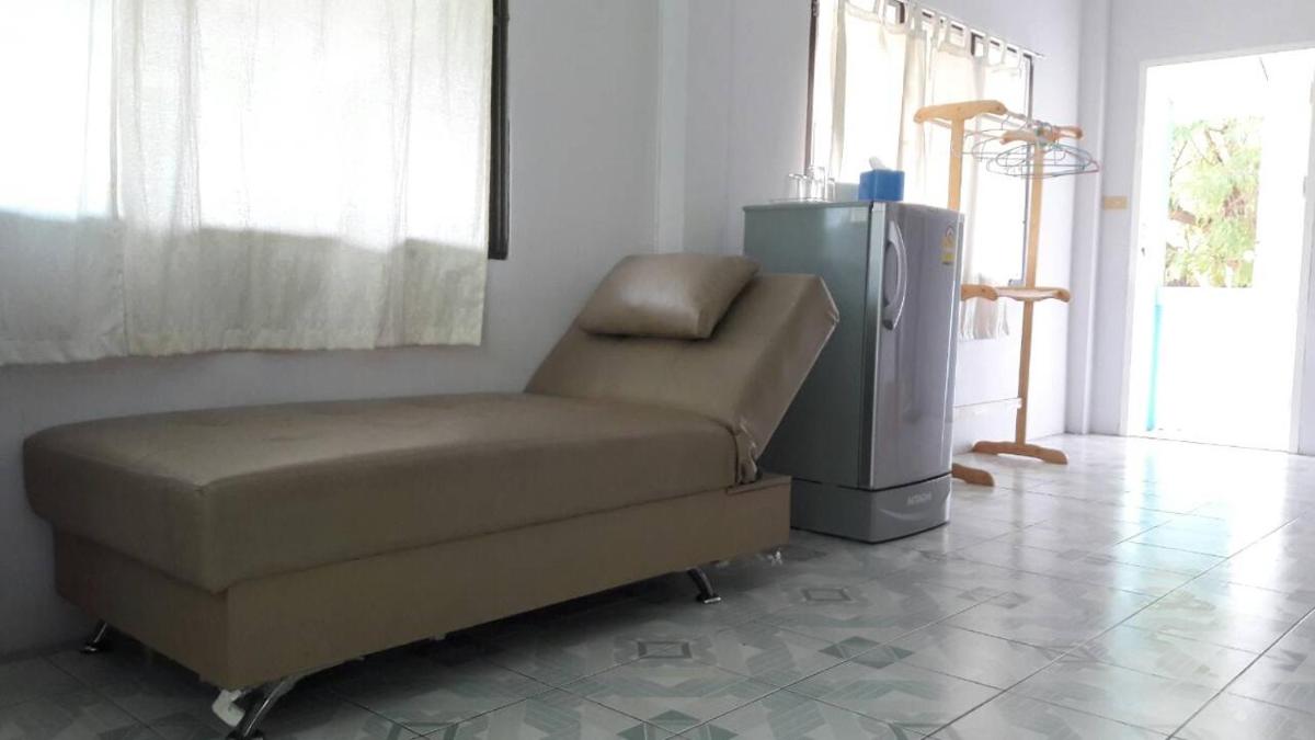 Rimtalay Resort Koh Si Chang - Housity
